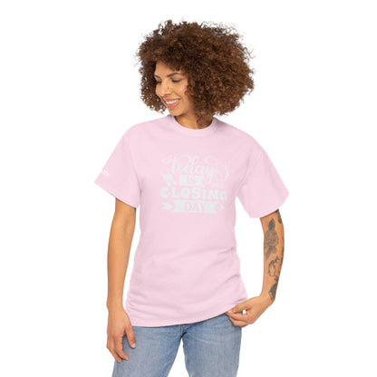 🎉 "Today is Closing Day" Realtor Tee – Because Champagne and Commission Checks Go Together! 💰