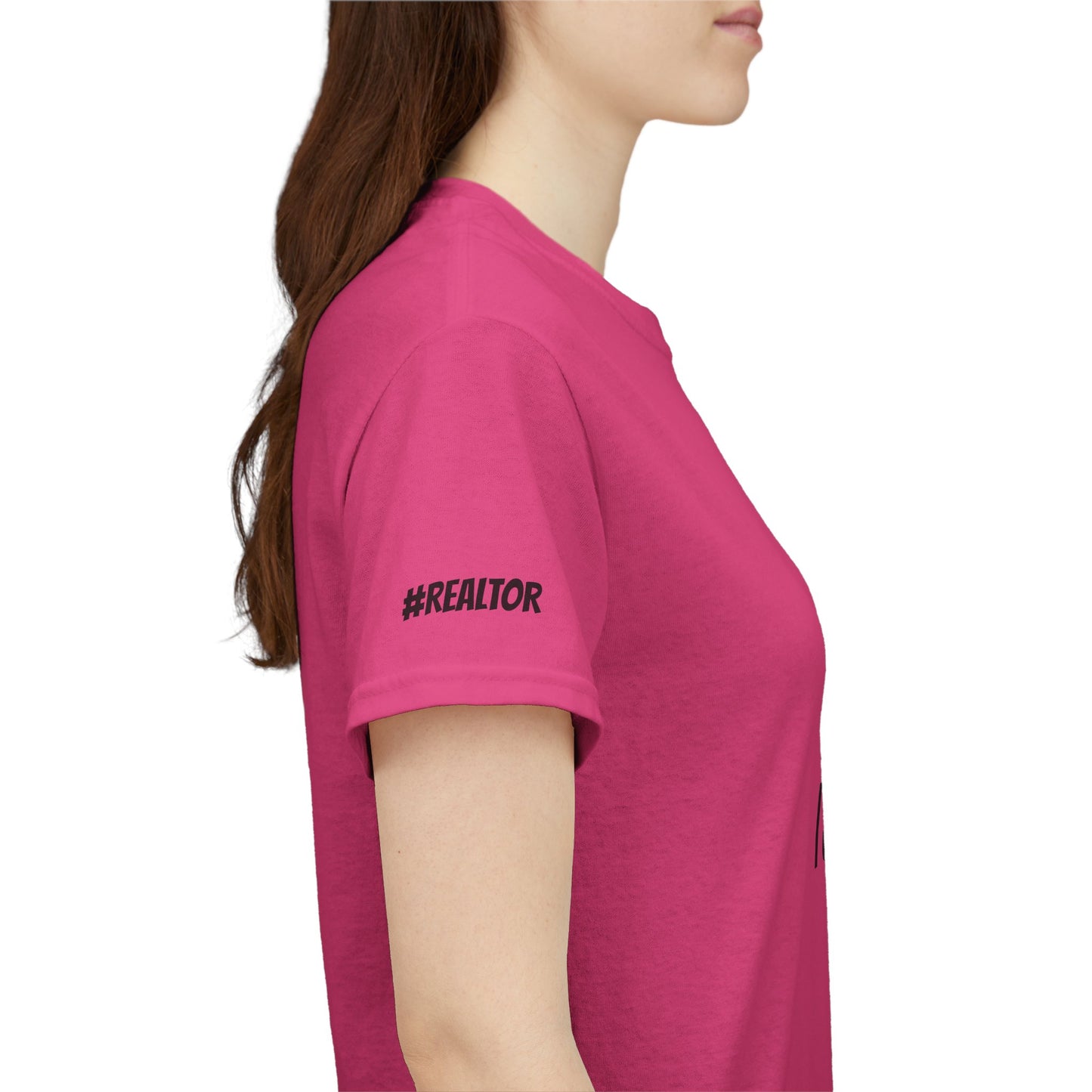 💭 I Don’t Chase Dreams — I Sell Them! Realtor Tee for Agents Who Make Dreams Come True 🏡✨